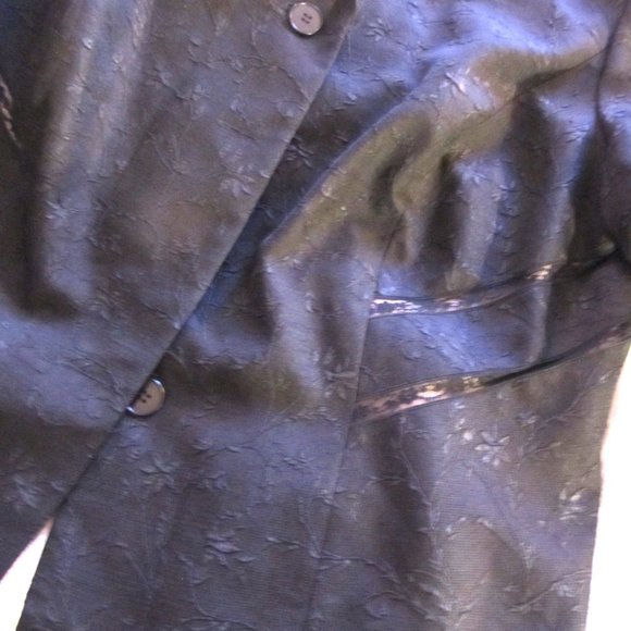 London Times black business suit ( size 20) - Picture 3 of 7